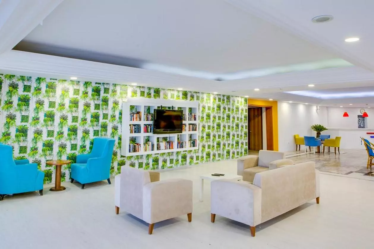 LASANTAMARIA_SHABAVIZ (7).jpg